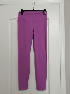 All in Motion- Purple/Pinkish  High-Waist Active Leggings. Size M